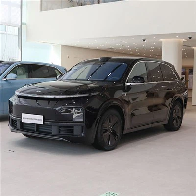 Lệ Tường L{0}}WD SUV